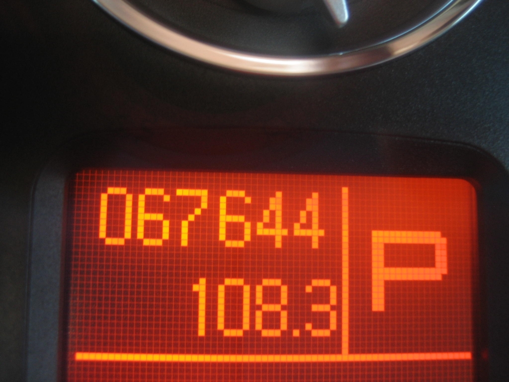 VISTA KM PEUGEOT 407 COUPE 2.7 204CV AUTOMATICO