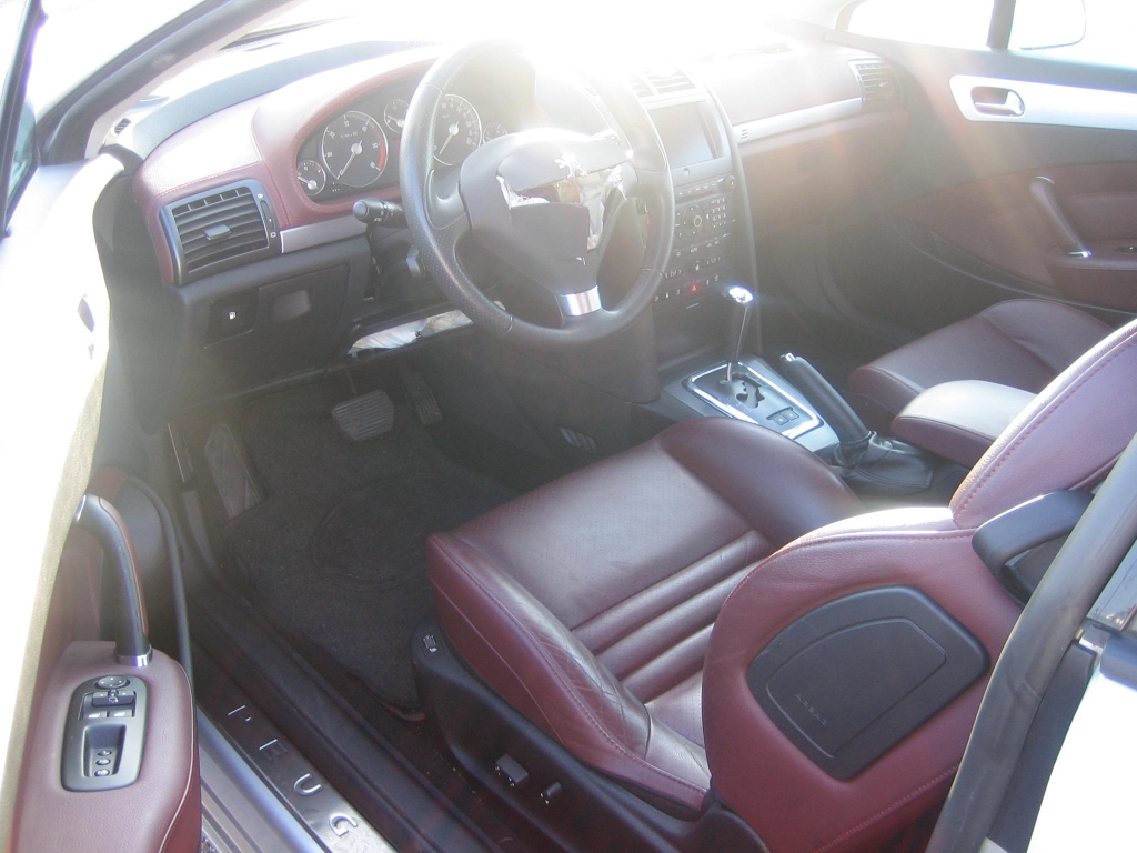 VISTA INTERIOR IZQUIERDO PEUGEOT 407 COUPE 2.7 204CV AUTOMATICO