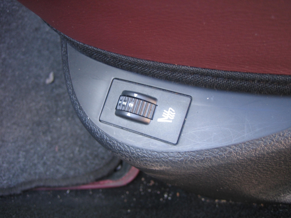 VISTA ASIENTOS CALEFACTABLES PEUGEOT 407 COUPE 2.7 204CV AUTOMATICO