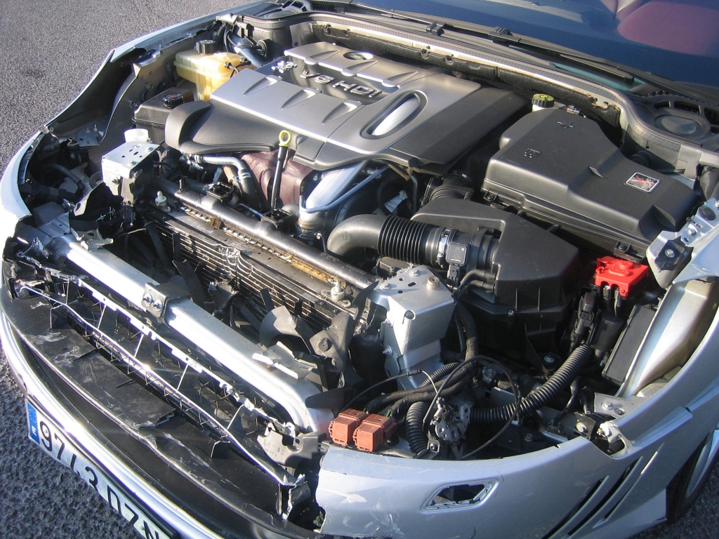 VISTA MOTOR 2 PEUGEOT 407 COUPE 2.7 204CV AUTOMATICO