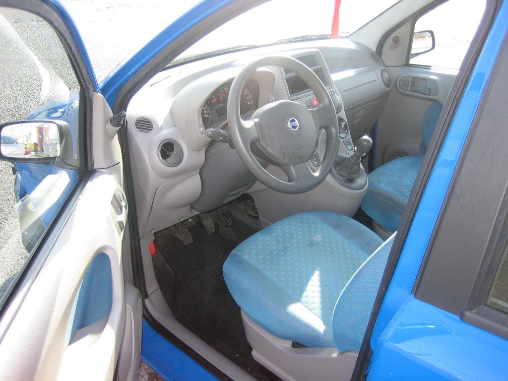 VISTA INTERIOR IZQUIERDO FIAT PANDA 1.2 60CV GASOLINA