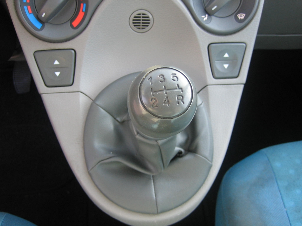 VISTA CAMBIO Y E/E FIAT PANDA 1.2 60CV GASOLINA