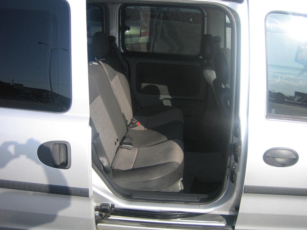 VISTA INTERIOR TRASERO OPEL COMBO 1.3 CDTI 75CV COMBI