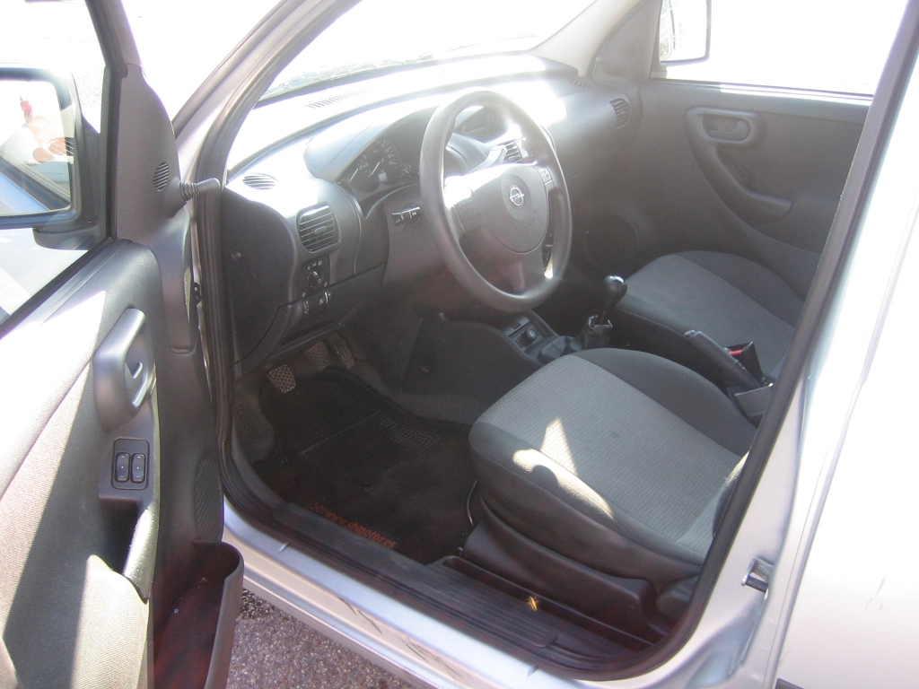 VISTA INTERIOR IZQUIERDO OPEL COMBO 1.3 CDTI 75CV COMBI