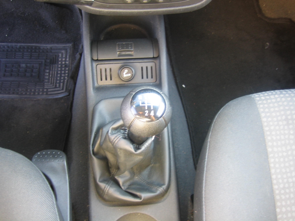 VISTA CAMBIO OPEL COMBO 1.3 CDTI 75CV COMBI