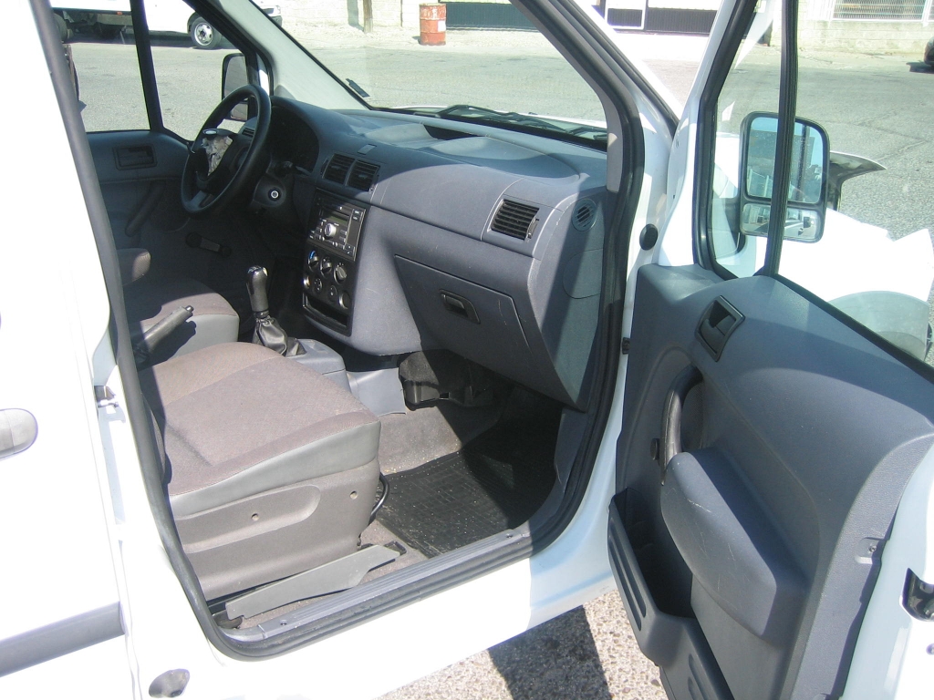 VISTA INTERIOR DERECHO FORD TOURNEO CONET 1.8 TDCI 75CV COMBI