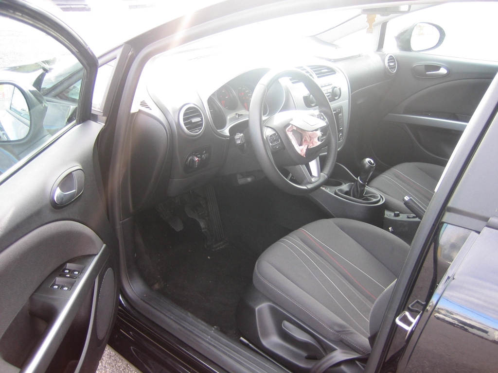 VISTA INTERIOR IZQUIERDO SEAT LEON COPA STYLE 1.6 TDI 105CV