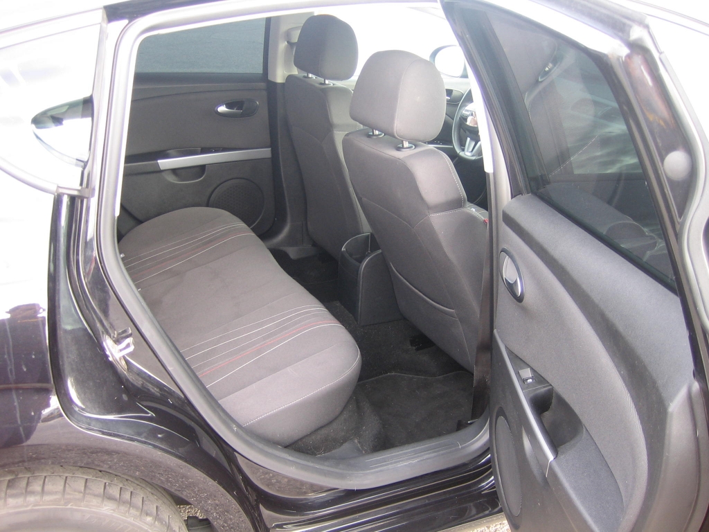 VISTA INTERIOR TRASERO 2 SEAT LEON COPA STYLE 1.6 TDI 105CV