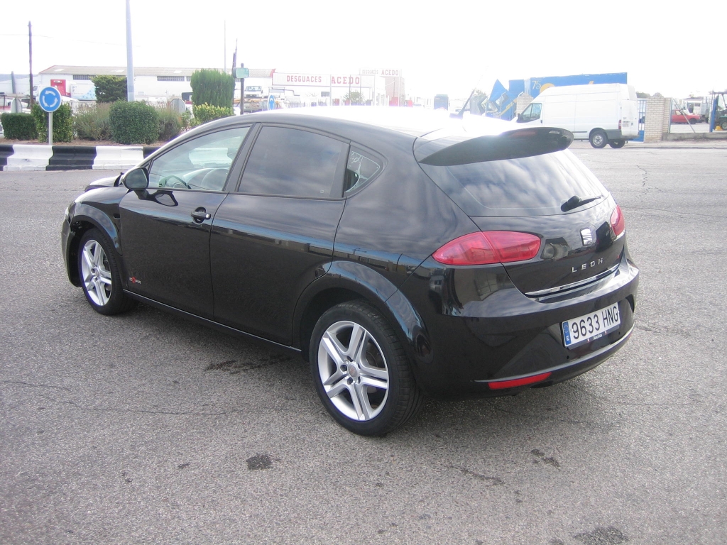 VISTA TRASERA IZQUIERDA SEAT LEON COPA STYLE 1.6 TDI 105CV
