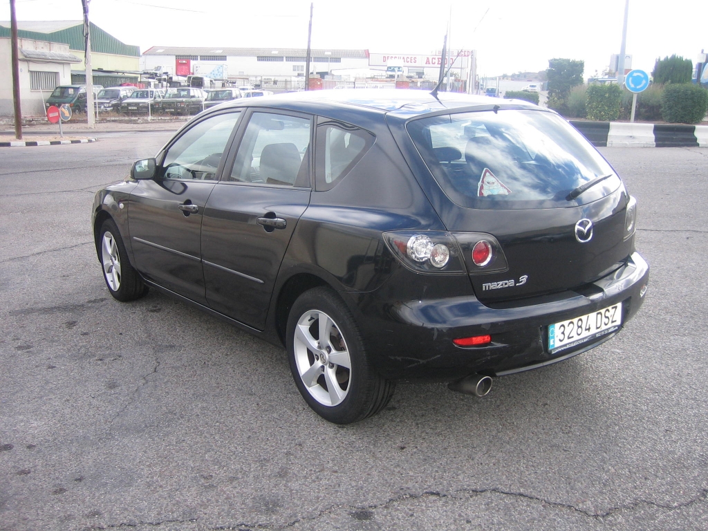VISTA TRASERA IZQUIERDA MAZDA 3 1.6 CRDT SPORTIVE 110CV