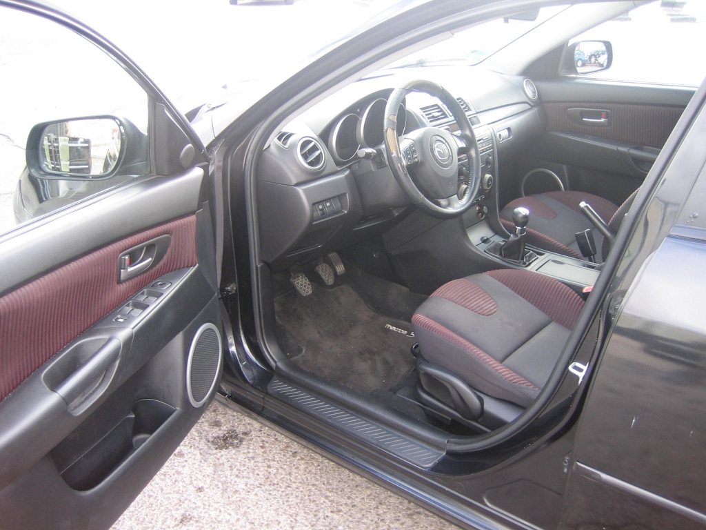 VISTA INTERIOR IZQUIERDO MAZDA 3 1.6 CRDT SPORTIVE 110CV