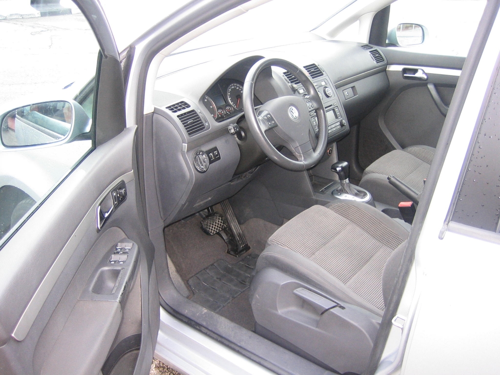VISTA INTERIOR IZQUIERDO VOLSWAGEN TOURAN 2.0 TDI 140CV DSG