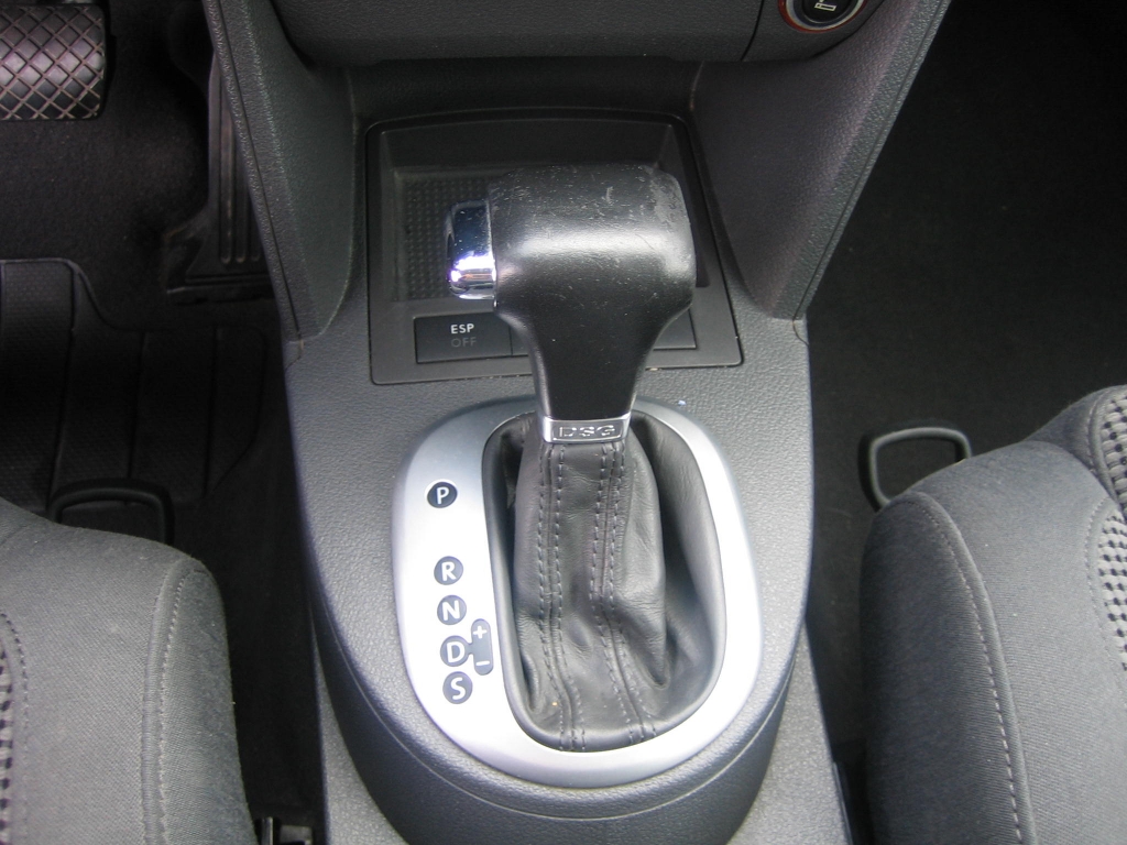 VISTA DSG VOLSWAGEN TOURAN 2.0 TDI 140CV DSG