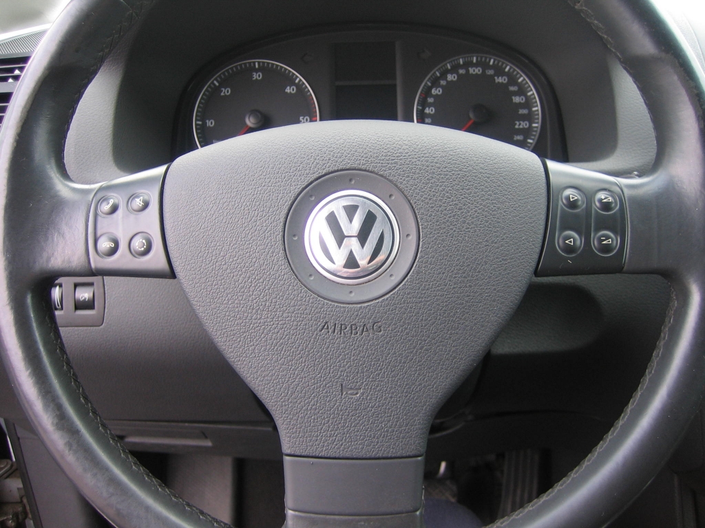 VISTA VOLANTE MULTI FUNCION VOLSWAGEN TOURAN 2.0 TDI 140CV DSG