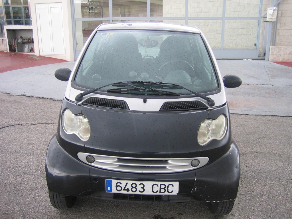 VISTA DELANTERA SMART 600 61CV GASOLINA