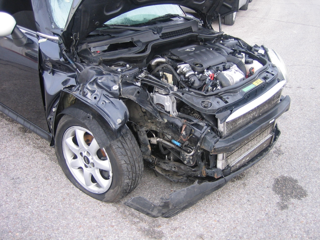 VISTA GOLPE DELANTERO DERECHO  MINI COOPER D 1.6 108CV