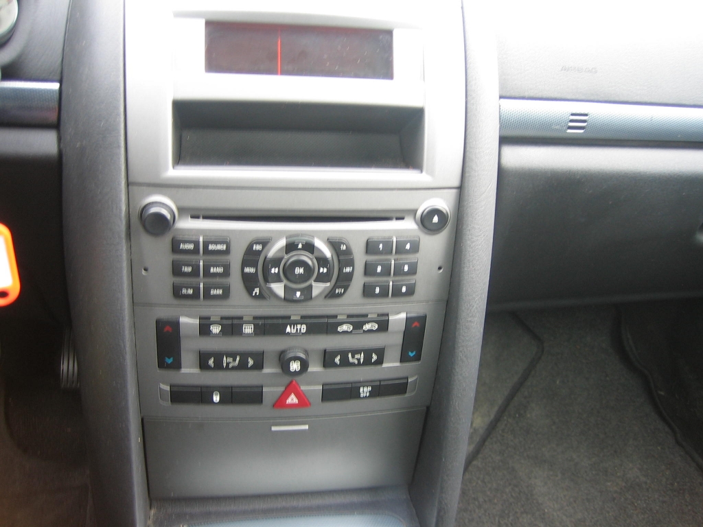 VISTA CD Y CLIMA PEUGEOT 407 SW ST SPORT 2.0 HDI 136CV