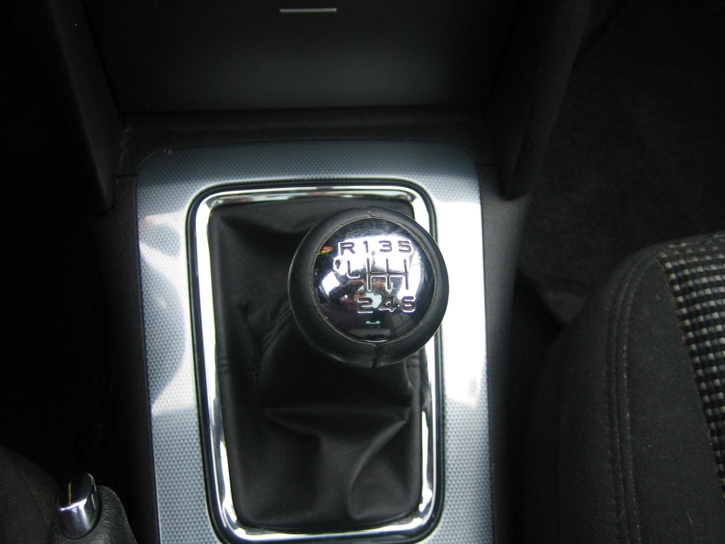 VISTA CAMBIO PEUGEOT 407 SW ST SPORT 2.0 HDI 136CV