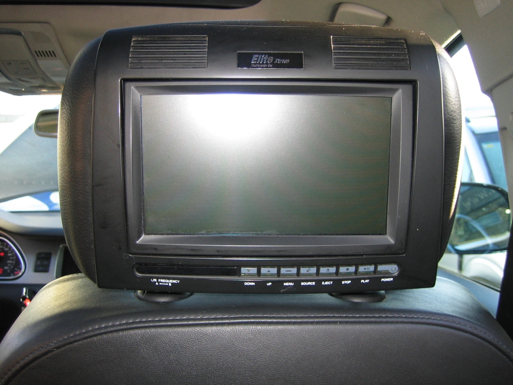 VISTA DVD EN CABECEROS TRASEROS AUDI Q7 3.0 TDI 232CV 7 PLAZAS