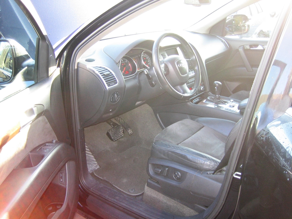 VISTA INTERIOR IZQUIERDO AUDI Q7 3.0 TDI 232CV 7 PLAZAS