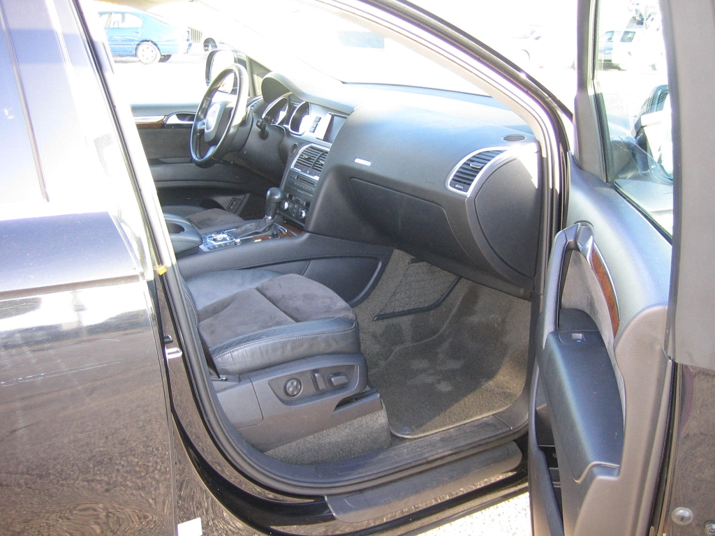 VISTA INTERIOR DERECHO AUDI Q7 3.0 TDI 232CV 7 PLAZAS