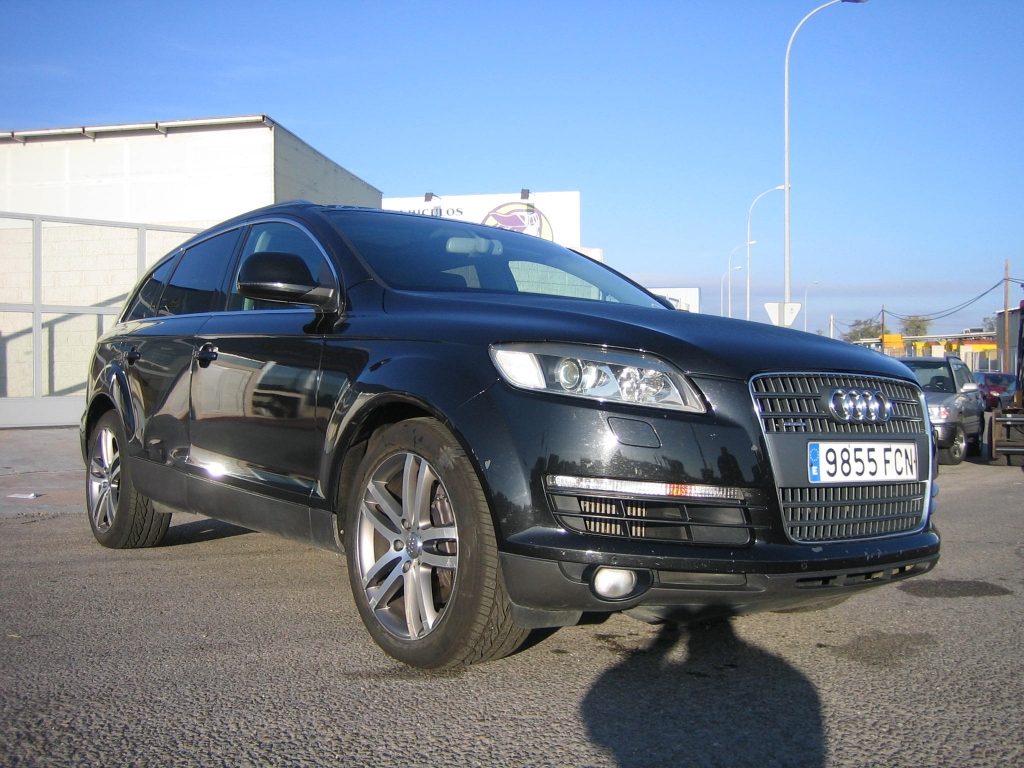 VISTA DELANTERA DERECHA AUDI Q7 3.0 TDI 232CV 7 PLAZAS
