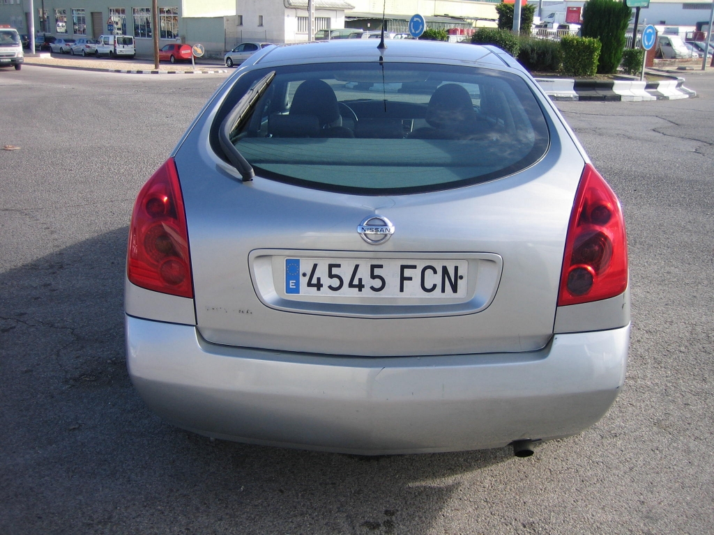 VISTA TRASERA NISSAN PRIMERA 1.9 DCI 120CV