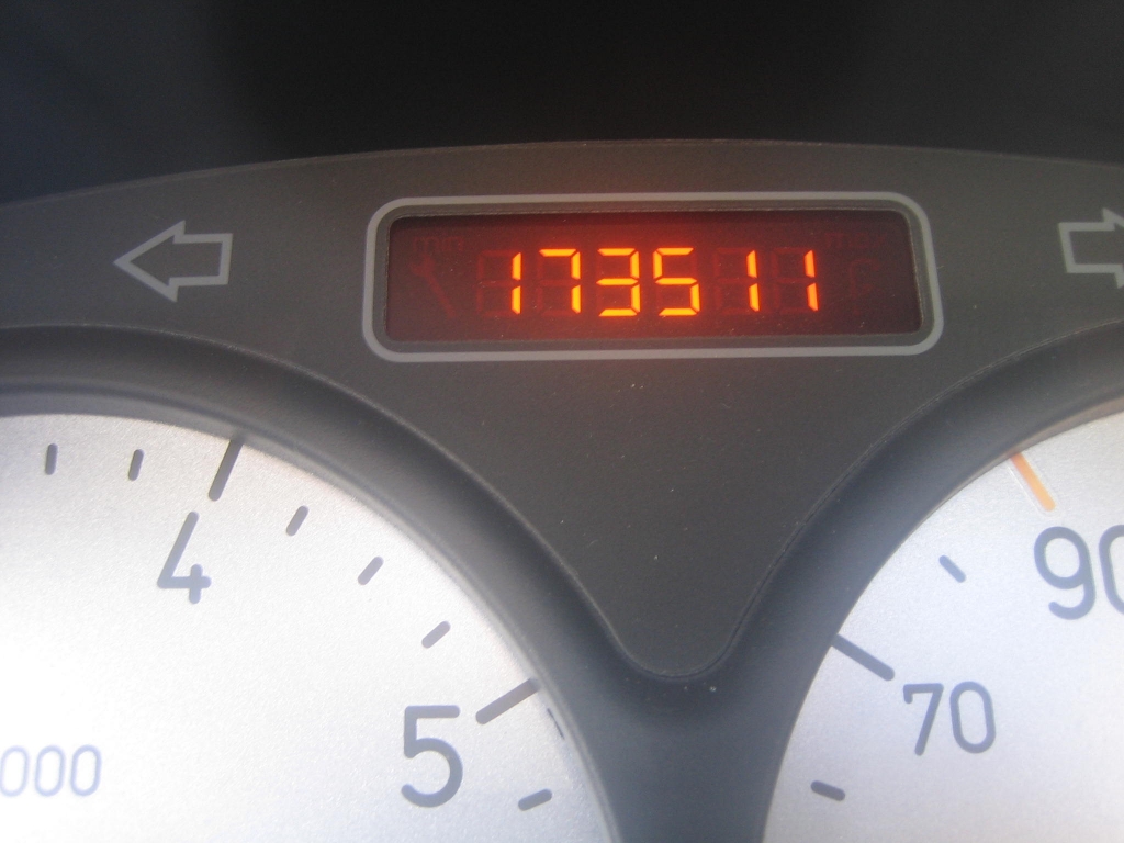 VISTA KM PEUGEOT 206 CC 2.0 I 138CV