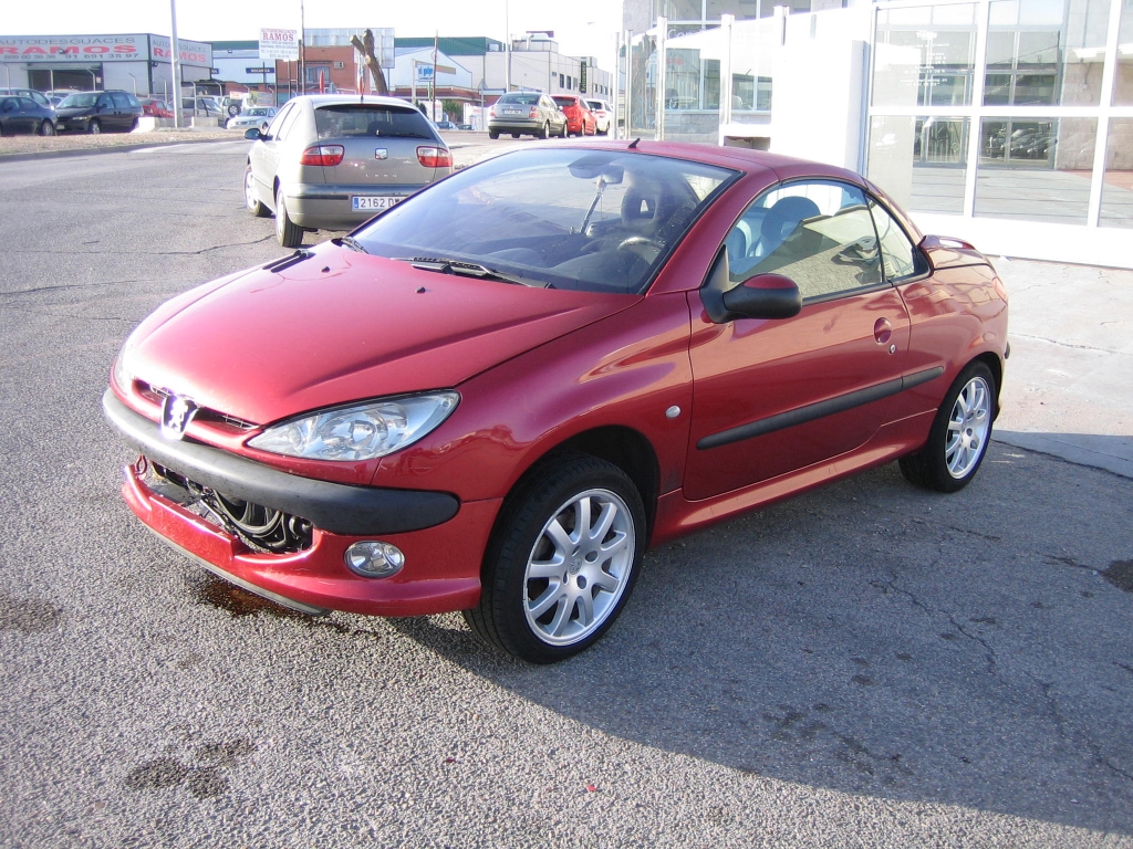 VISTA DELANTERA IZQUIERDA CAPOTADO PEUGEOT 206 CC 2.0 I 138CV