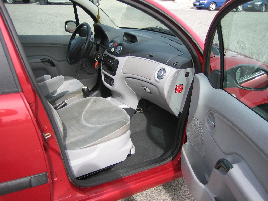 CITROEN C-3 1.4 HDI 70CV