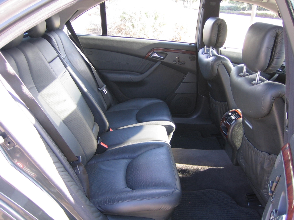 VISTA INTERIOR TRASERO MERCEDES 