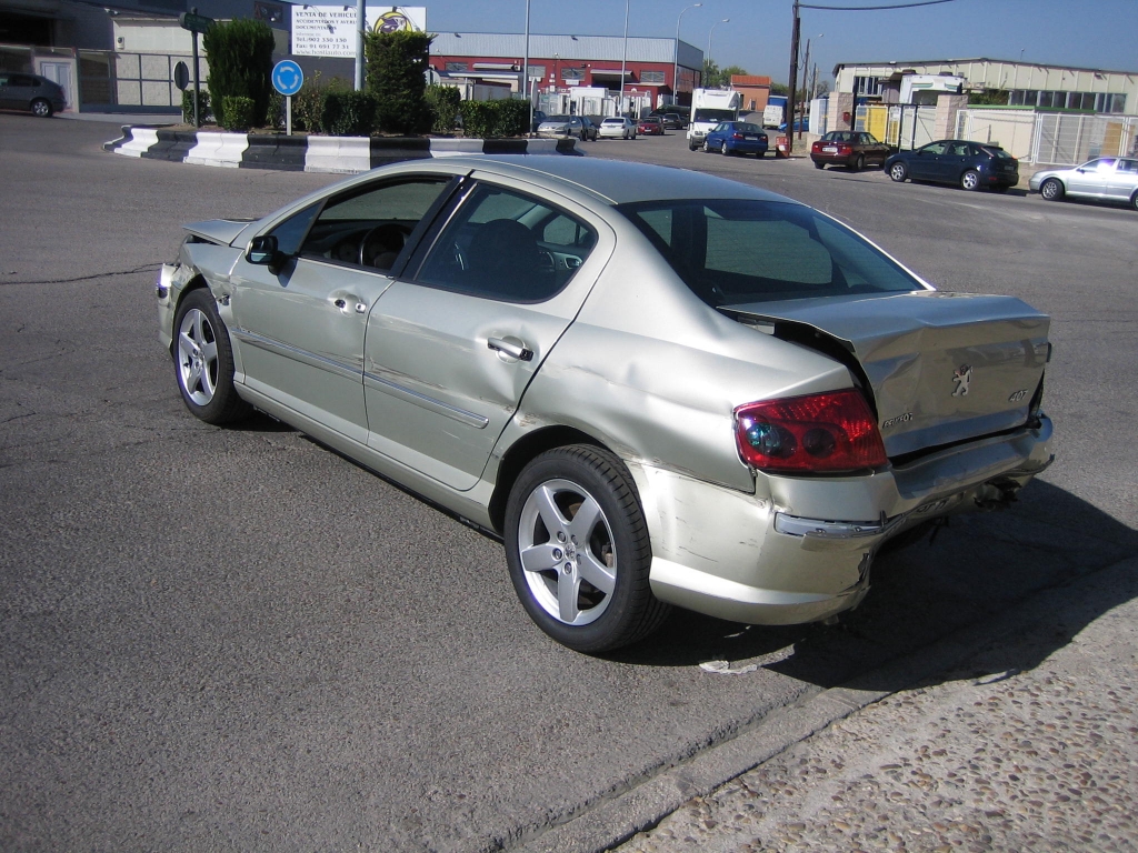 VISTA TRASERA IZQUIERDA PEUGEOT 407 2.2 163CV AUTOMATICO GASOLINA
