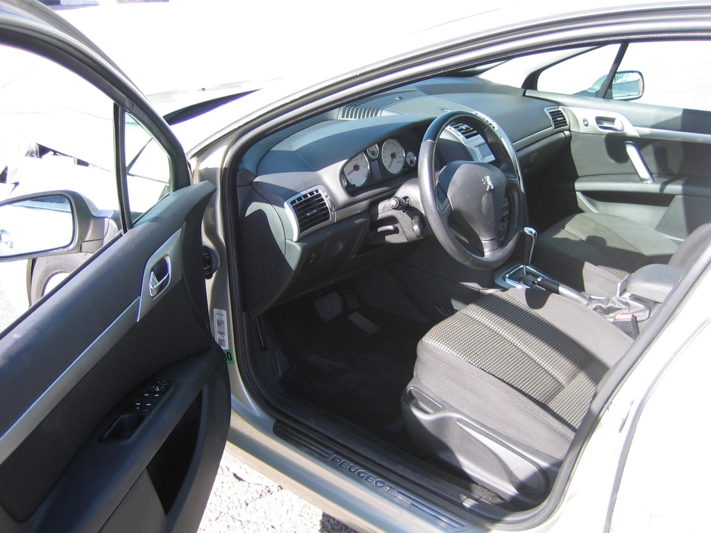 VISTA INTERIOR IZQUIERDO PEUGEOT 407 2.2 163CV AUTOMATICO GASOLINA