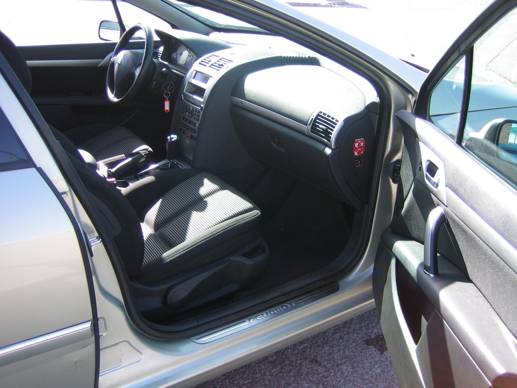 VISTA INTERIOR DERECHO PEUGEOT 407 2.2 163CV AUTOMATICO GASOLINA