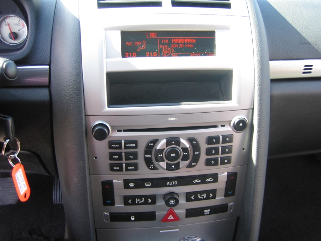 VISTA CD Y CLIMA PEUGEOT 407 2.2 163CV AUTOMATICO GASOLINA