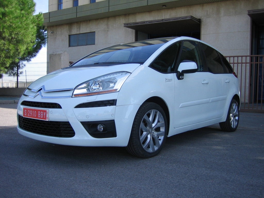 VISTA DELANTERA IZQUIERDA CITROEN  C-4 PICASSO 2.0HDI 136CV