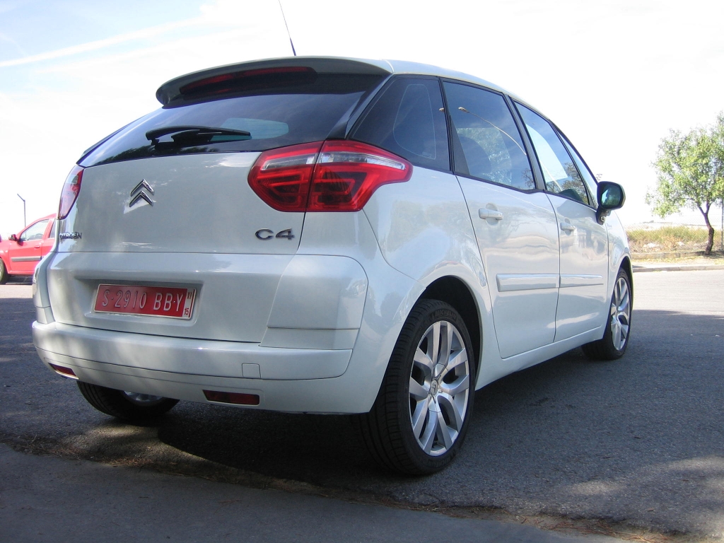 VISTA TRASERA DERECHA CITROEN  C-4 PICASSO 2.0HDI 136CV