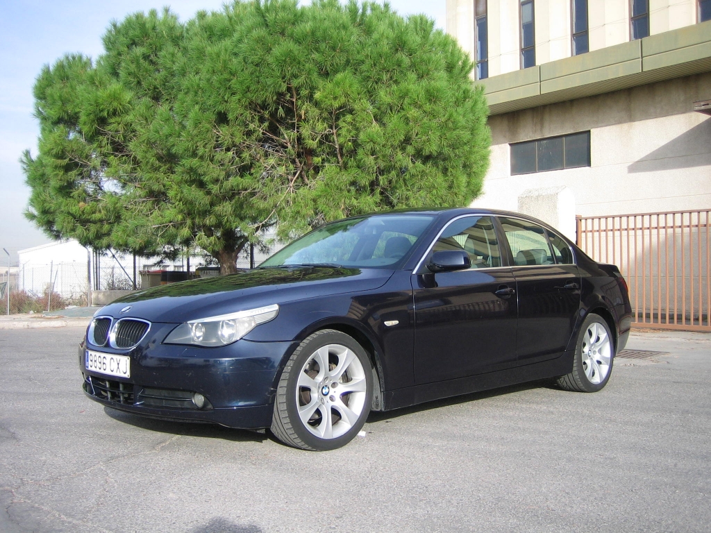 VISTA DELANTERA IZQUIERDA BMW 530 D 3.0 217CV
