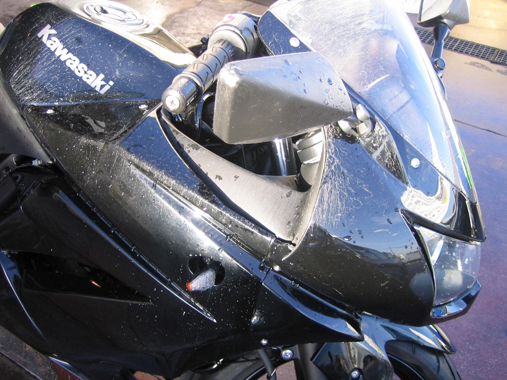 VISTA GOLPE 2 VISTA TRASERA IZQUIERDA KAWASAKI NINJA 250R 33CV