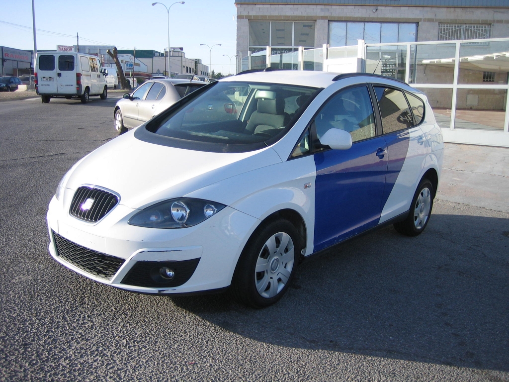 VISTA DELANTERA IZQUIERDA SEAT ALTEA XL 1.6 TDI 105CV ECOMOTIVE REFERENCE