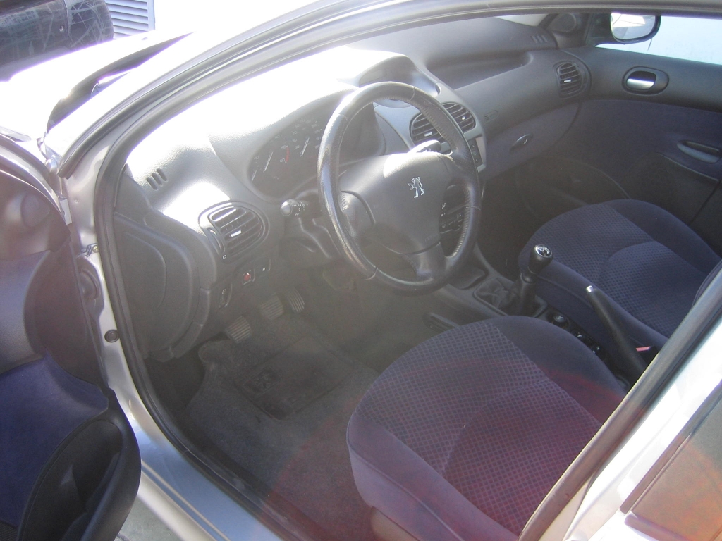 PEUGEOT 206 1.4 HDI 68CV