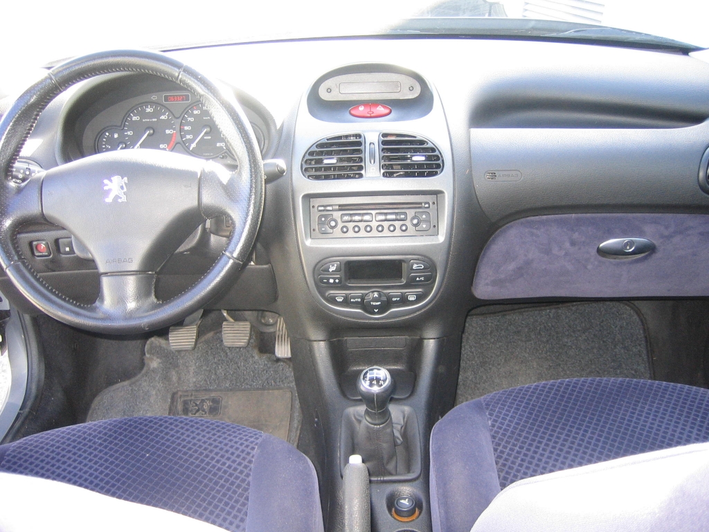 PEUGEOT 206 1.4 HDI 68CV