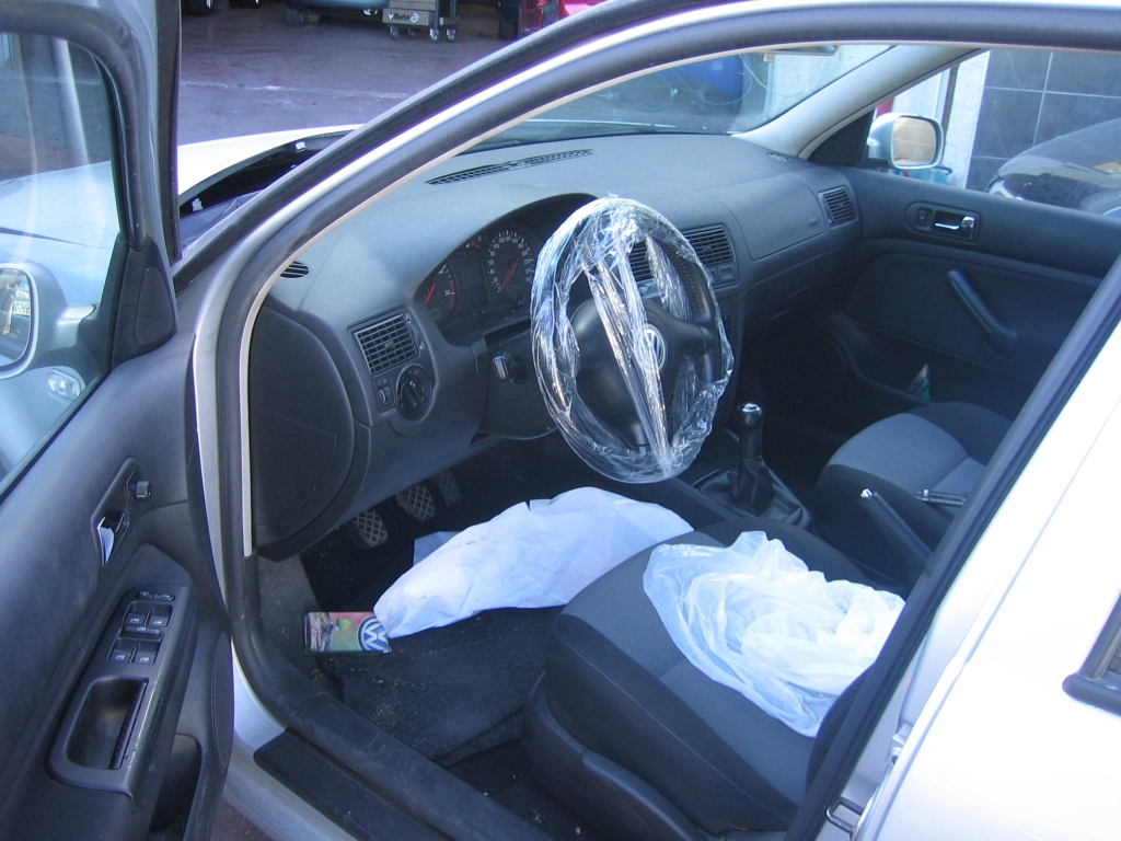 VOLSWAGEN GOLF IV 1.9 TDI 130CV