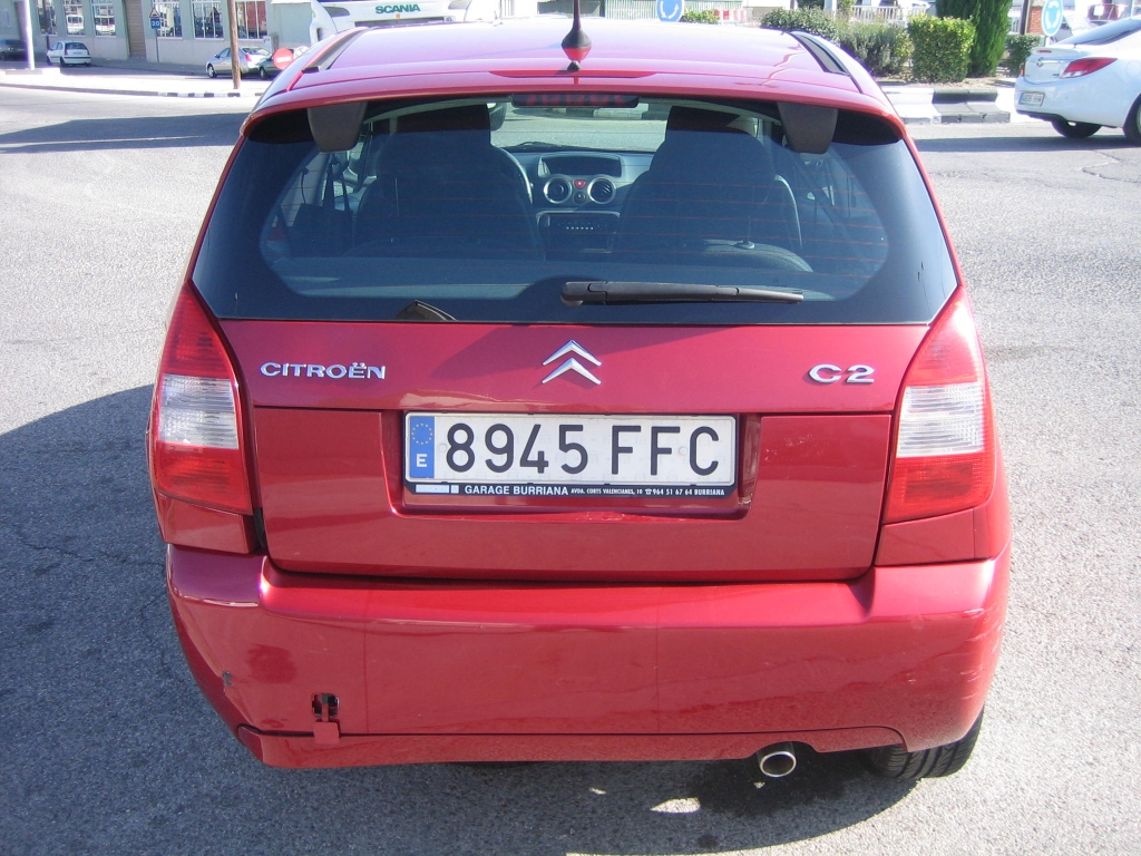 VISTA TRASERA CITROEN C-2 1.4 I VTR 73CV