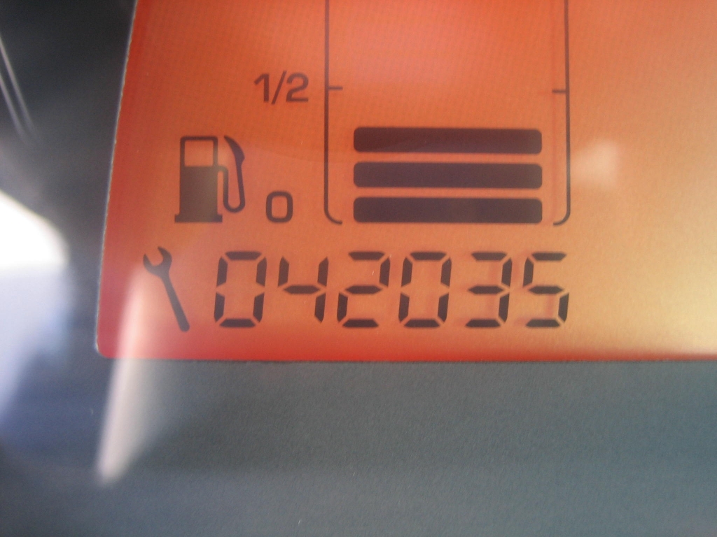 VISTA KM CITROEN C-2 1.4 I VTR 73CV