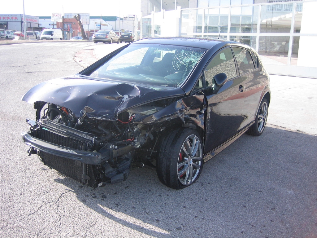 VISTA DELANTERA IZQUIERDA SEAT LEON CUPRA 2.0 I 240CV