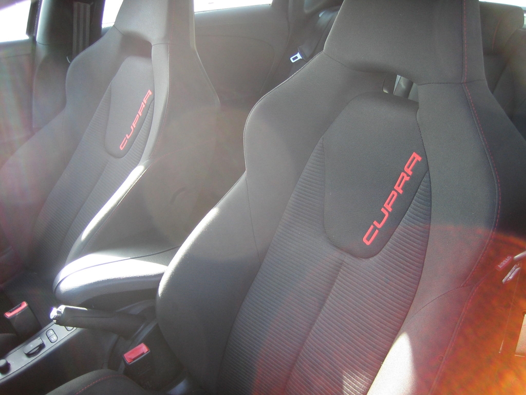 VISTA ASIENTOS DEPORTIVOS SEAT LEON CUPRA 2.0 I 240CV