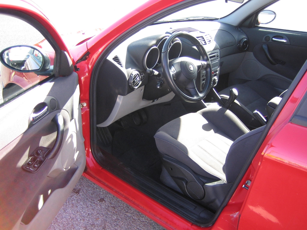 ALFA ROMEO 147 1.6 I 120CV