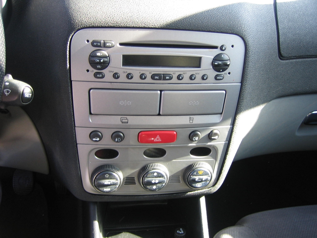 ALFA ROMEO 147 1.6 I 120CV