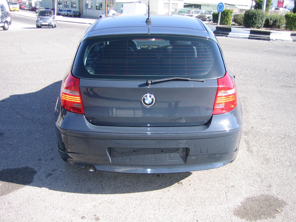 VISTA TRASERA BMW 118 D 2.0 122CV